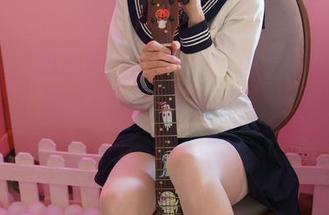 IESS异思趣向 - 婉萍新作图册：那双红色高跟下的邻居，她转身的每一步都在打嗝