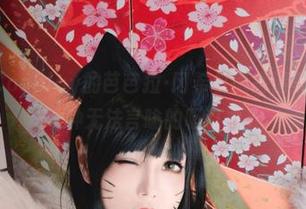 Kitkat Cosplay的芭芭拉·冈希尔德高清美图，透出一种无法言喻的吸引力。