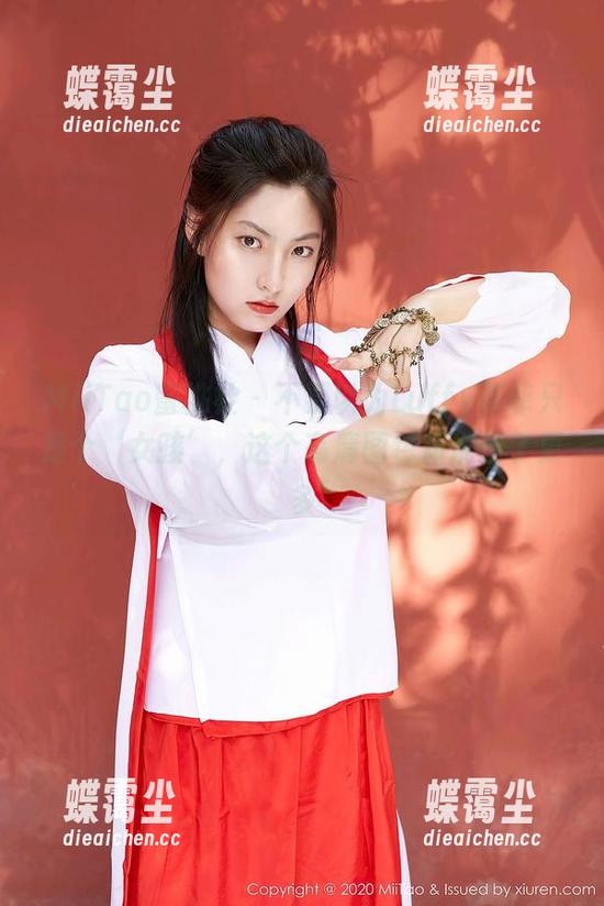 MiiTao蜜桃社 - 不要以为Luffy菲菲只是个‘女孩’,这个高清图包却说出了更多-蝶霭尘 MiiTao蜜桃社 - 不要以为Luffy菲菲只是个‘女孩’,这个高清图包却说出了更多-蝶霭尘
