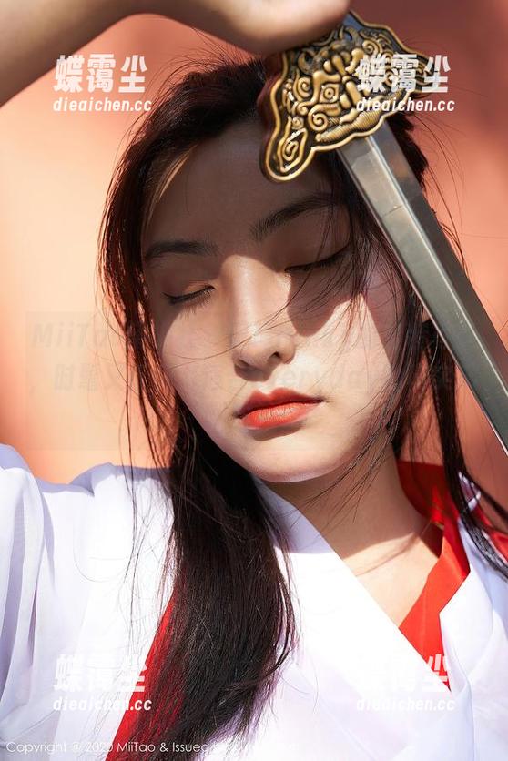 MiiTao蜜桃社 - 佩琦Pinky的套装写真,时髦又低调,适合everyday的真实演绎!-蝶霭尘 MiiTao蜜桃社 - 佩琦Pinky的套装写真,时髦又低调,适合everyday的真实演绎!-蝶霭尘