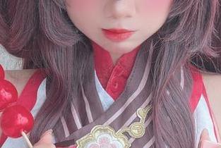 来瞧瞧吧！PoppaChan的博丽灵梦免费写真，满满都是少女心！
