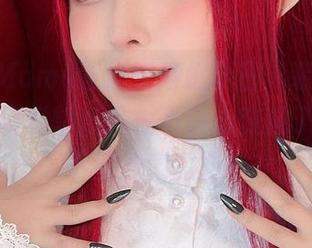 SayoMomo教你如何把夏日泳装变成原图里的终极壁纸，一不小心变成了家里的小型沙滩派对！