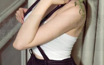 UGirls尤果网 - 陈雅漫最新逼格泳衣写真，流行又低调的小心机，看的人心痒难耐。