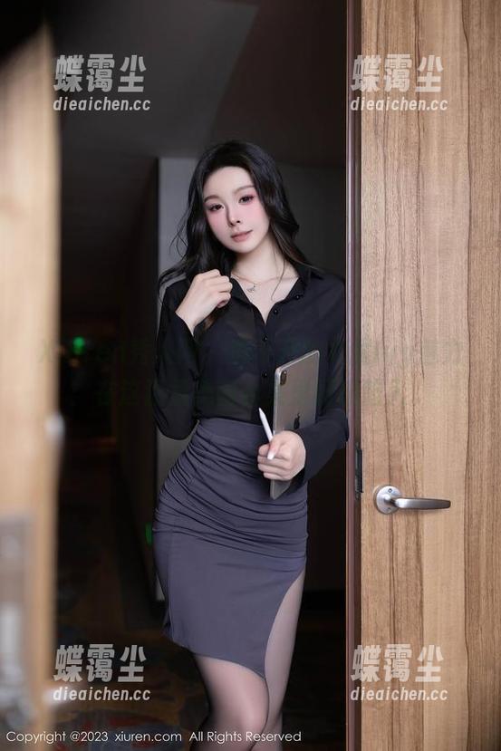 Xiuren秀人网 - 逃不开的九尾Ivy魅力:在这温柔美图合集里缓缓陷入。-蝶霭尘 Xiuren秀人网 - 逃不开的九尾Ivy魅力:在这温柔美图合集里缓缓陷入。-蝶霭尘