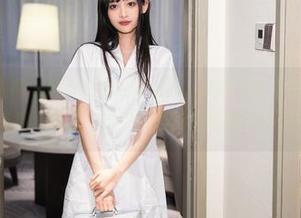 Xiuren秀人网 - 叶梦轩的美腿写真，原图当然得来点水墨画风，寓意深远……或者只是在说她腿美懂不懂！