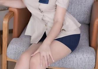 Xiuren秀人网 - 是小逗逗的白丝写真，透过甜美外表看放肆的内心。