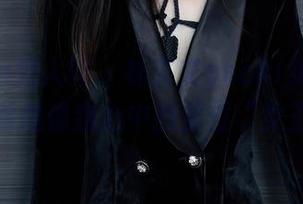 Xiuren秀人网 - 林文文yooki女王写真，越看越像我心中的那位“女王”！