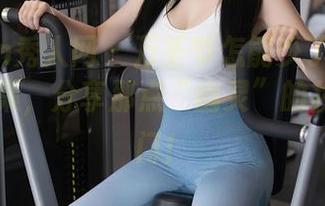 Xiuren秀人网 - 万圣节怎能少了黄婧GIGI的图集，分享那点“幽灵”的妆容小窍门！