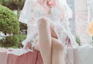 嗯……Yuna(윤아)的SAINTPhotolife图片——爱在顶端，那种“免费的”临时诗意？