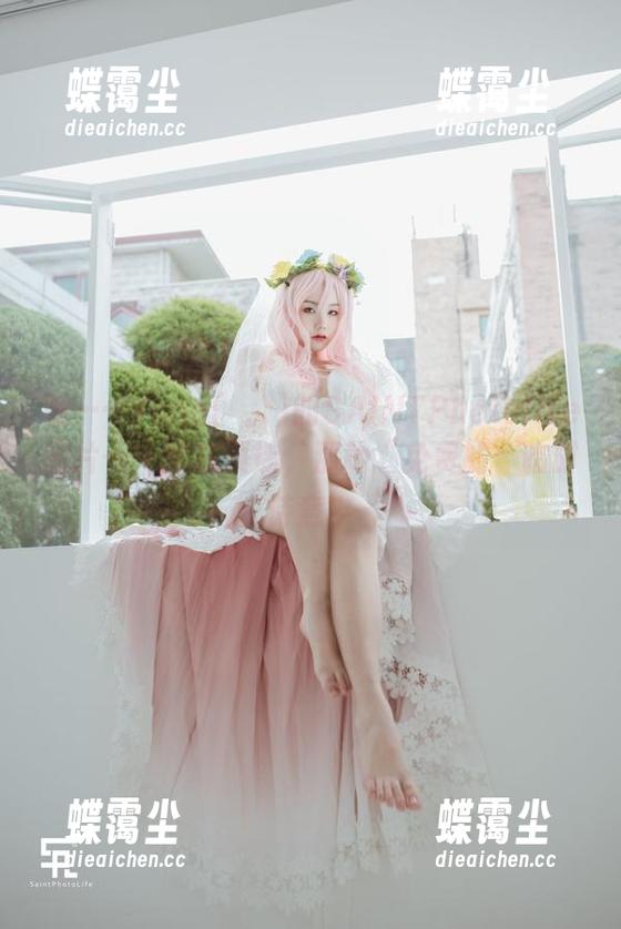 嗯……Yuna(윤아)的SAINTPhotolife图片——爱在顶端，那种“免费的”临时诗意？-蝶霭尘