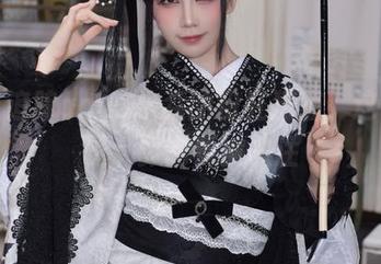 在线追踪aqua水淼的粉红猫猫：这位猫咪女郎需要被关注