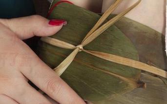 丽柜 - 小娜的水手服造型，给我的脑洞打开了新大门，快看这美图图包！