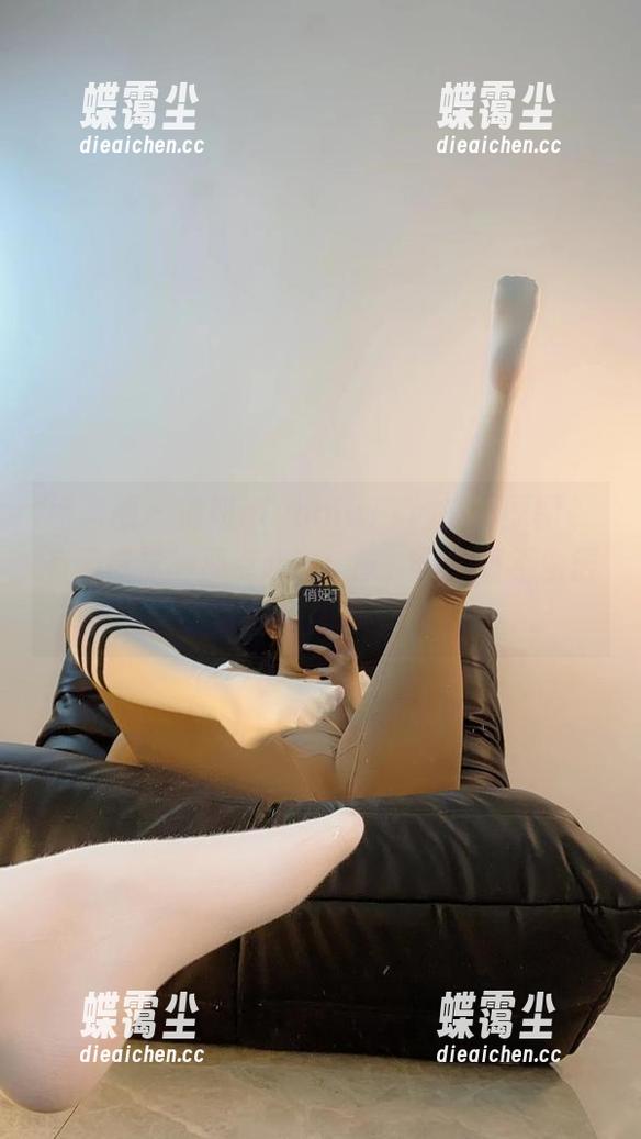 微密圈 - 俏妞qiaoniuTT的高清原图,有吊带袜的那点心思!唉,这画面不由得让我思绪万千。-蝶霭尘 微密圈 - 俏妞qiaoniuTT的高清原图,有吊带袜的那点心思!唉,这画面不由得让我思绪万千。-蝶霭尘