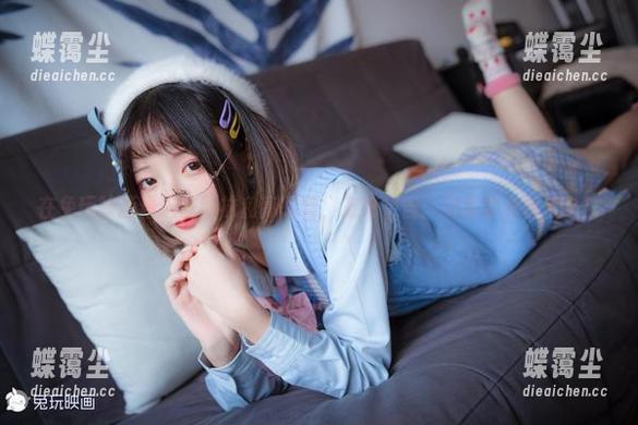在兔玩映画看这些网袜和高跟鞋，友好警告：可能要停留很久！-蝶霭尘