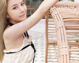 嗲囡囡 - 方绮言Ayaka：最新作品，穿上修女的衣服是怎么玩的？