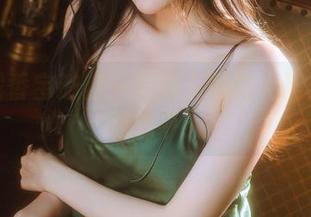 坏露露香宝邀你一同陷入她的无圣光御姐魅惑中！
