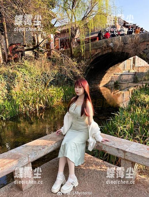 宝儿mysterial的写真集:一条连衣裙,千种可能,一小时后我才回过神来。-蝶霭尘 宝儿mysterial的写真集:一条连衣裙,千种可能,一小时后我才回过神来。-蝶霭尘