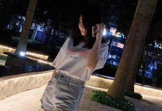 微密圈 - 小仙女ELaine的最新套图，一身修女装，一脸无辜，让人不禁想多看两眼！