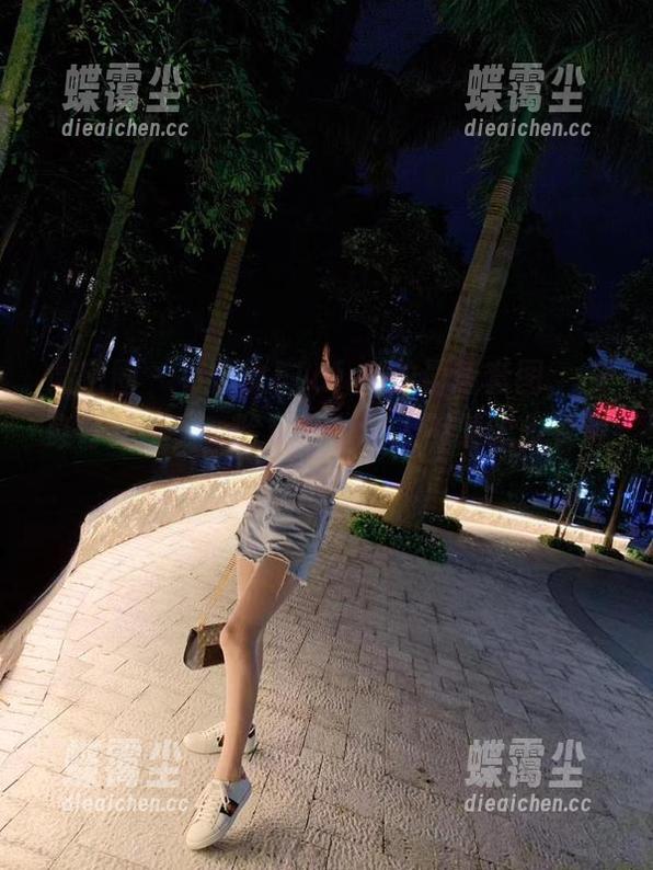微密圈 - 小仙女ELaine的最新套图,一身修女装,一脸无辜,让人不禁想多看两眼!-蝶霭尘 微密圈 - 小仙女ELaine的最新套图,一身修女装,一脸无辜,让人不禁想多看两眼!-蝶霭尘