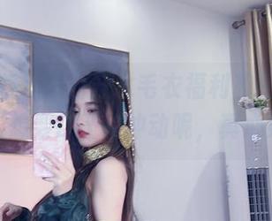 小小奶瓶儿的白开水毛衣福利和图包，有种让人想要DIY的冲动呢，真心好看！