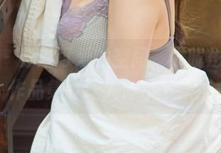 尤果网 - 穿越可爱的空间，谭晓彤的写真作品集真让人停不下来！