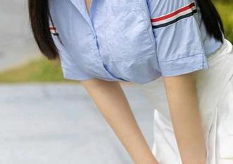 尤蜜荟 - Mila豆嘟嘟护士最新写真，病房里的风景线，你怎么看？