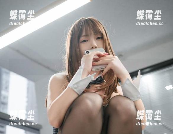 巧克力小圆面包+豹纹=精选写真里的新风尚-蝶霭尘