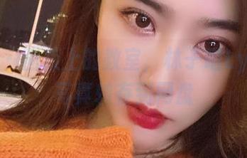 微密圈 - 画板上的教室，林子喵Lynne的写真转存到网盘