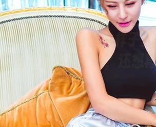 果团网 - 教室就该是这样的样子：Miss琪的高清套图，清新不腻味，还想再回去坐一坐。