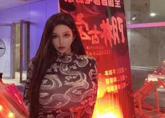 微密圈 - 最新写真揭晓：梦露veronica的水手服和海浪的微妙关系！