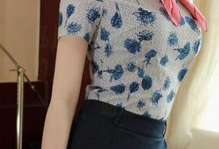 模范学院 - 私房写真特辑：汐汐爱吃草莓美脚，亲爱的，这大概就是“脚本好”了吧，哈哈！