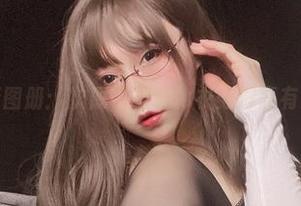 高清图册：次屁啦把连体衣穿得真有意思
