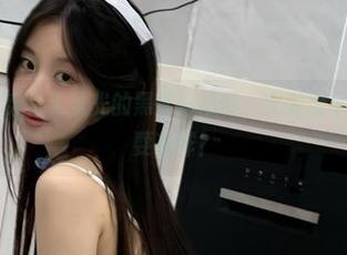 微密圈 - 穿上无圣光的黑连体吊带，火龙果羊这次又想耍花样？