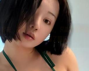 微密圈 - 说起来，瑜瑾u这身职业装，只能我瞎聚焦，网盘那边整整齐齐的，看了膈应。
