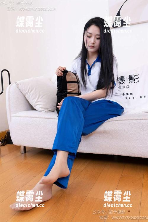 甜予摄影 - 看齐齐的定制图片,清纯与大胆之间的微妙平衡。-蝶霭尘 甜予摄影 - 看齐齐的定制图片,清纯与大胆之间的微妙平衡。-蝶霭尘