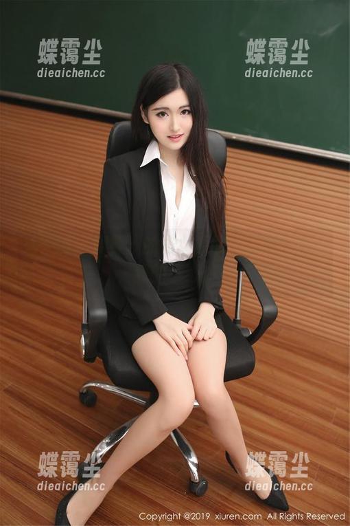 秀人网 - 周慕汐的修女原图，资源太强大，我的小心脏…