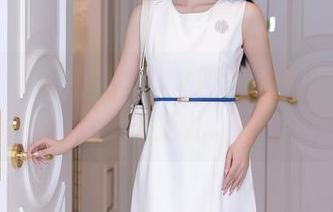 秀人网 - 论沐沐baby如何在套图中演绎女王范儿。