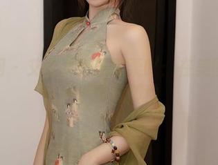 秀人网 - 艾栗栗栗栗栗栗吖：在美图里撒满温柔的那种