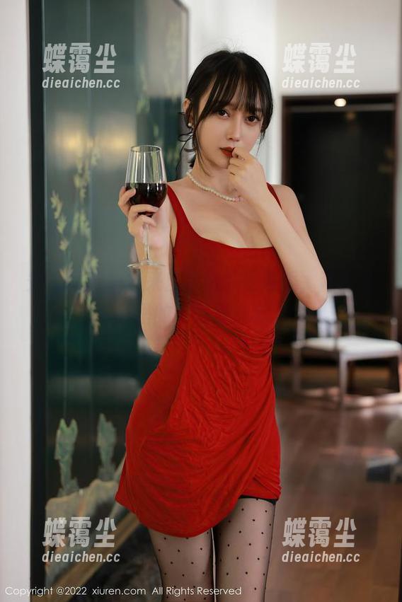 秀人网 - 一场来自麦田的圣诞秀,精选写真里的‘可爱翻车’-蝶霭尘 秀人网 - 一场来自麦田的圣诞秀,精选写真里的‘可爱翻车’-蝶霭尘