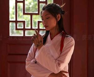 蜜桃社 - 秋天也想去泳池！杏子的作品集，快来下载！