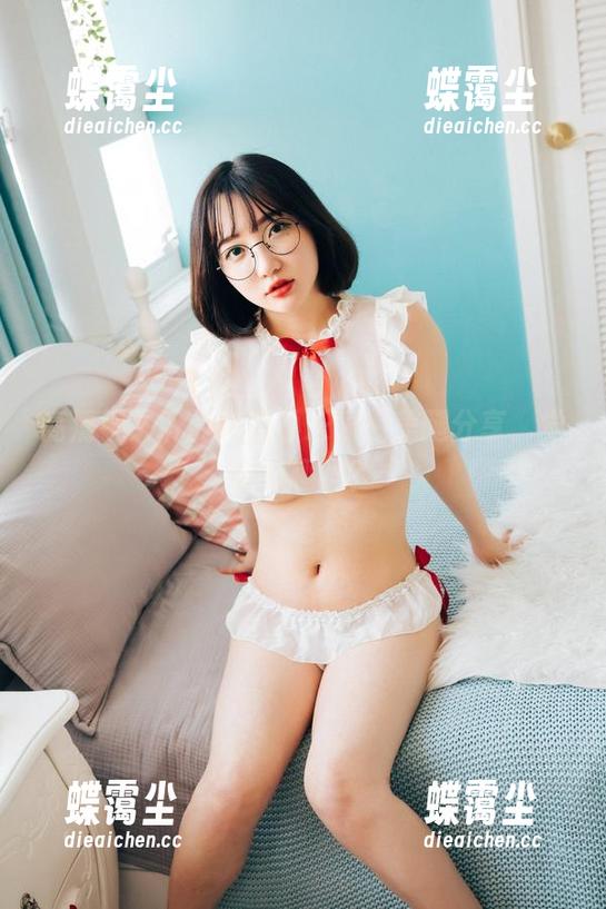 高清镜头下的韩国孙乐乐:美腿分享,觉得有趣吗?-蝶霭尘 高清镜头下的韩国孙乐乐:美腿分享,觉得有趣吗?-蝶霭尘