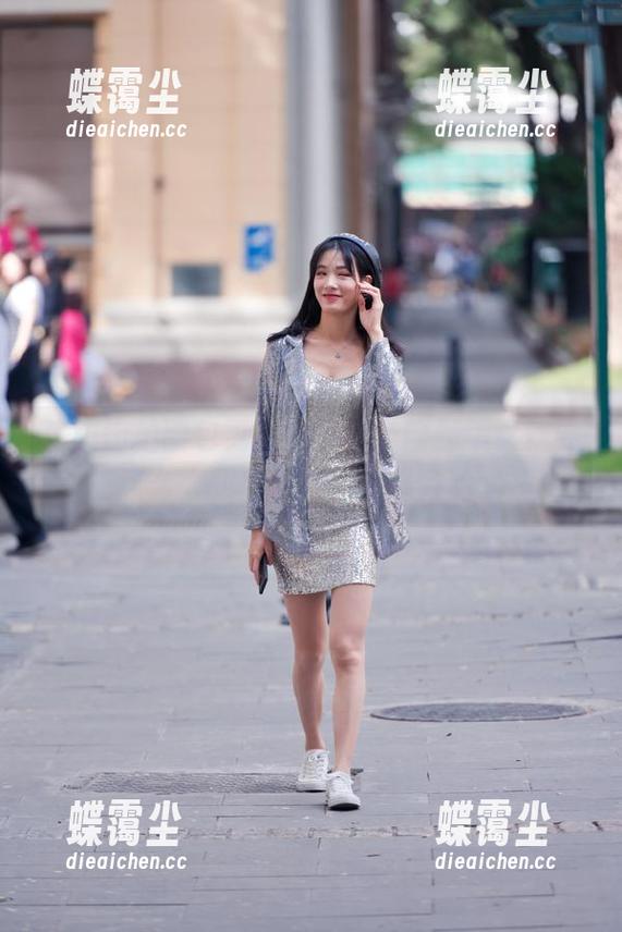 魔镜街拍图包更新——紧身瑜伽美女就要这么大胆!咳咳,别误会哈。-蝶霭尘 魔镜街拍图包更新——紧身瑜伽美女就要这么大胆!咳咳,别误会哈。-蝶霭尘